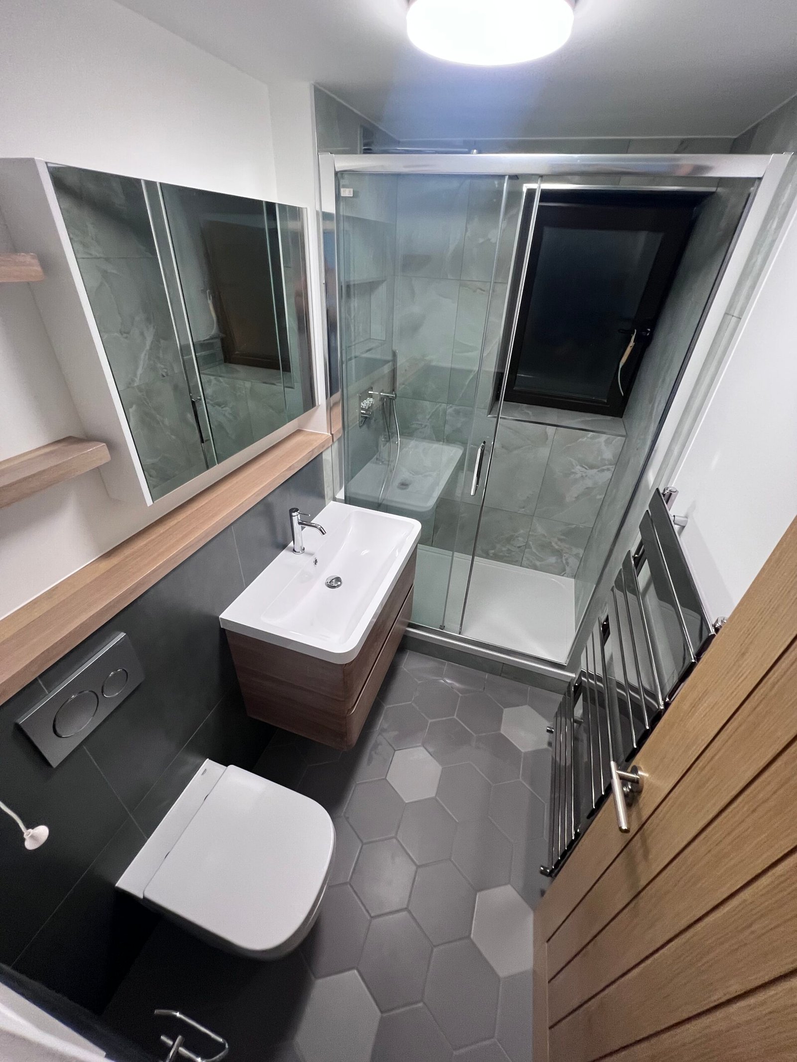 Walk-in shower Crouch End