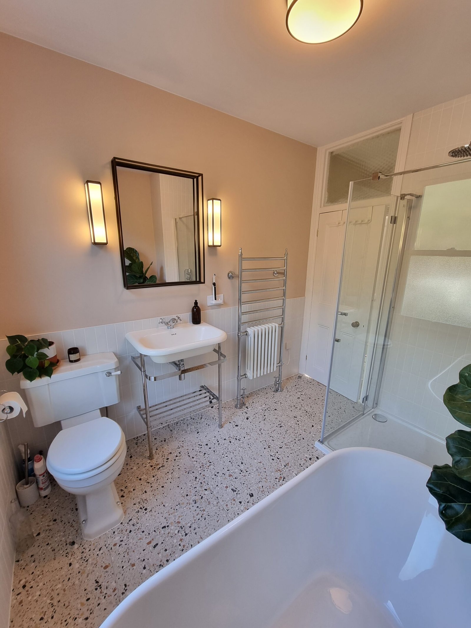 Larger Hampstead bathroom layout example