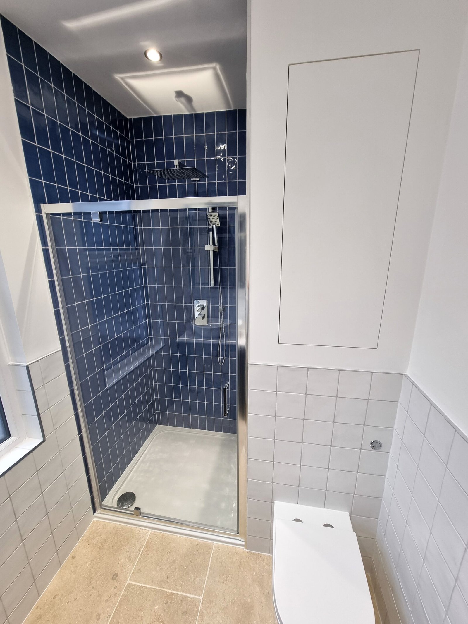 Ensuite bathroom renovation in North London by Lucian Bathrooms