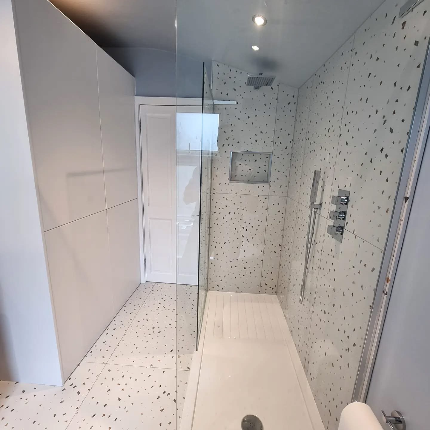 Family bathroom Crouch End